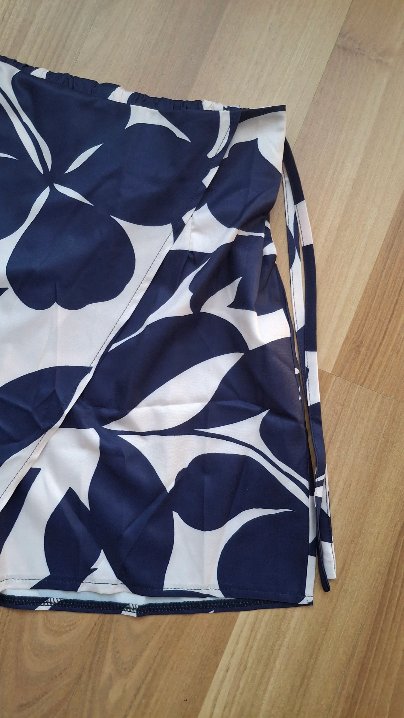 Korte en elegante broek/rok voor dames maat M – photo 2